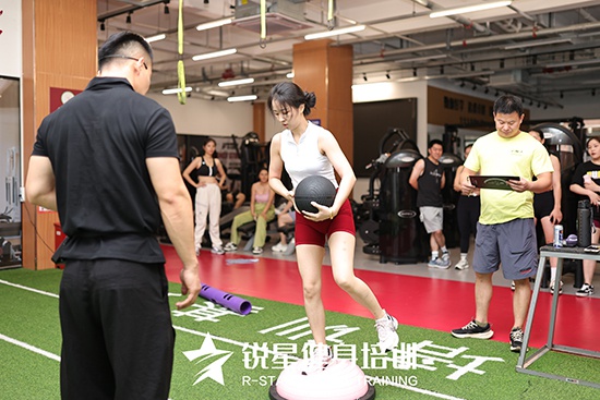 正规培训健身学校